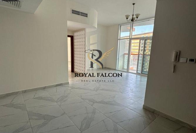 129748800 - Property Image 2