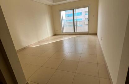 Apartment - 1 Bedroom - 2 Bathrooms for sale in Al Khan Lagoon - Al Khan - Sharjah