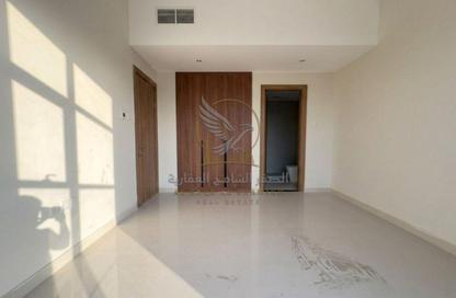Apartment - 2 Bedrooms - 2 Bathrooms for rent in Gulfa Towers - Al Rashidiya 1 - Al Rashidiya - Ajman