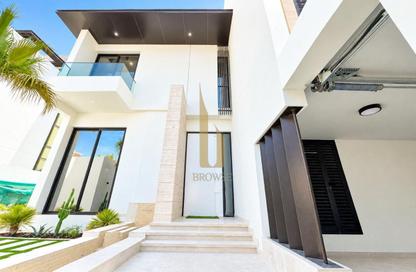 Villa - 6 - 6 for rent in Jumeirah 3 Villas - Jumeirah 3 - Jumeirah - Dubai