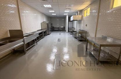 Retail - Studio for rent in Al Quoz Industrial Area 4 - Al Quoz Industrial Area - Al Quoz - Dubai Retail - Studio for rent in Al Quoz Industrial Area 4 - Al Quoz Industrial Area - Al Quoz - Dubai