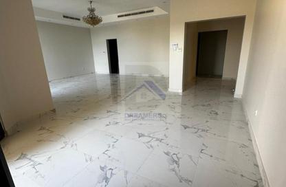 Villa - 5 - 7 for rent in Al Quoz 2 - Al Quoz - Dubai Villa - 5 - 7 for rent in Al Quoz 2 - Al Quoz - Dubai