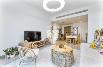 Apartment - 1 Bedroom - 1 Bathroom for sale in Beach Vista Tower 2 - Beach Vista - EMAAR Beachfront - Dubai Harbour - Dubai