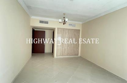 Apartment - 3 - 4 for rent in Al Sondos Tower - Al Khan Lagoon - Al Khan - Sharjah