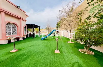 Villa - 4 Bedrooms - 5 Bathrooms for rent in Al Barsha 3 Villas - Al Barsha 3 - Al Barsha - Dubai