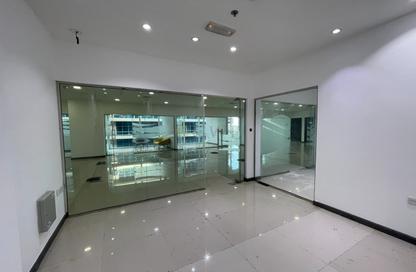 Office Space - Studio - 4 Bathrooms for rent in Bay Square Building 7 - Bay Square - Business Bay - Dubai