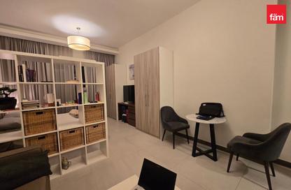 Apartment - Studio - 1 for sale in SOL Bay - Business Bay - Dubai