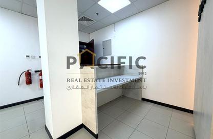 Office Space - Studio - 1 Bathroom for rent in Al Khabisi - Deira - Dubai