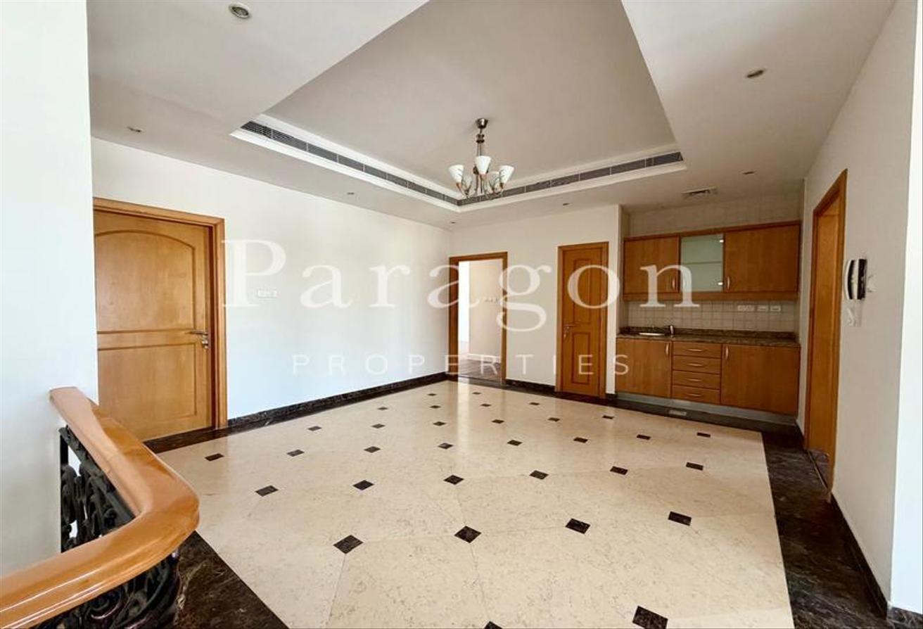 SPACIOUS 4BR + STUDY | POOL & GYM | NEAR BEACH photo 9