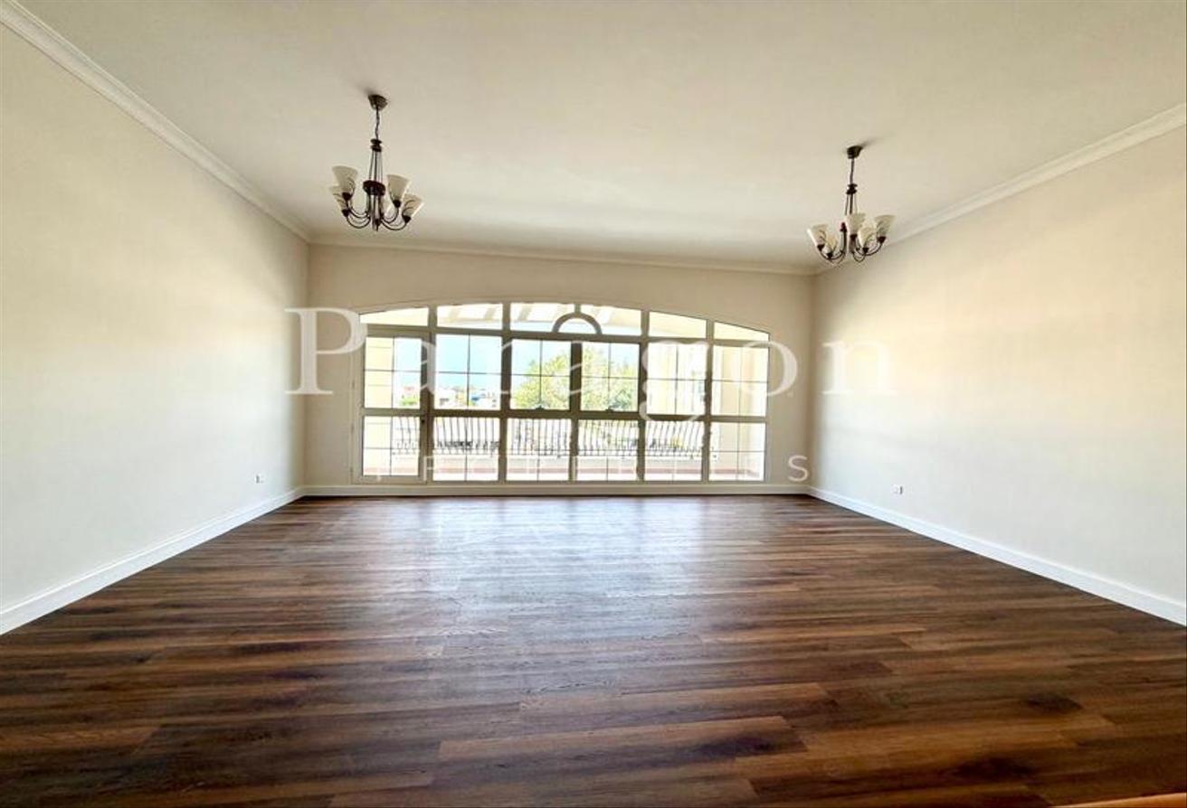 SPACIOUS 4BR + STUDY | POOL & GYM | NEAR BEACH photo 4