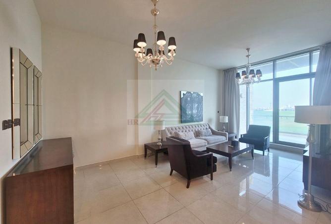 PENTHOUSE WITH MAJLIS VIEW| BRIGHT AND SPACIOUS photo 2
