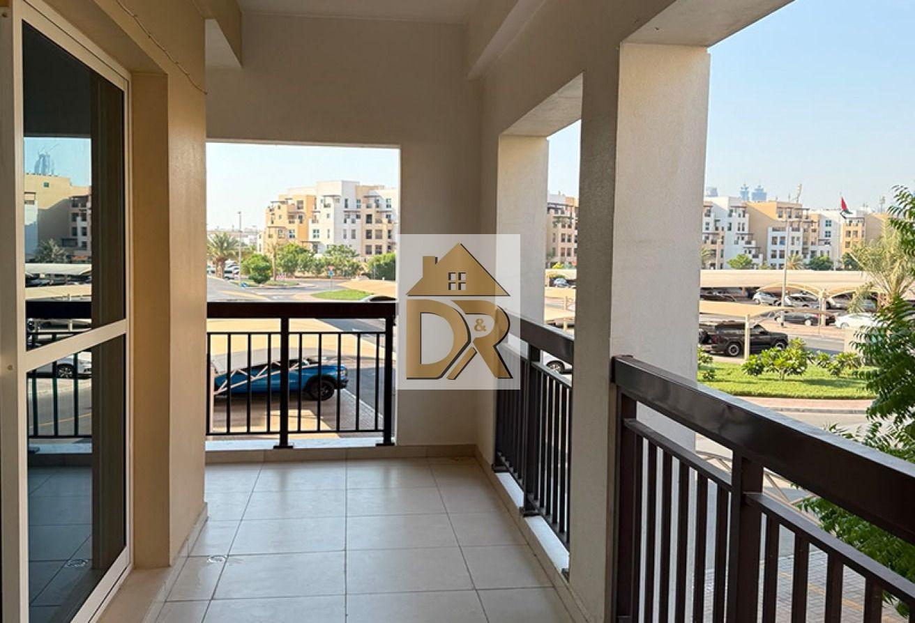 Upgraded | Huge size | 2Bed+Miad's | Wood Flooring photo 13