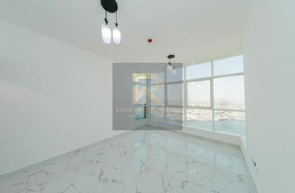 Apartment - 2 Bedrooms - 2 Bathrooms for sale in Oasis Tower - Al Rashidiya 1 - Al Rashidiya - Ajman