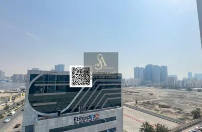 شقة - غرفة نوم - 2 حمامات للبيع في أورينت تاور 1 - أورينت تاور - البستان - عجمان