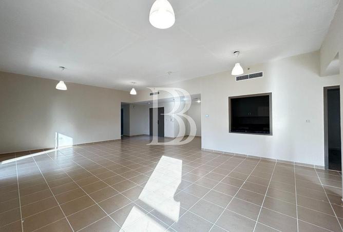 83647414 - Property Image 2