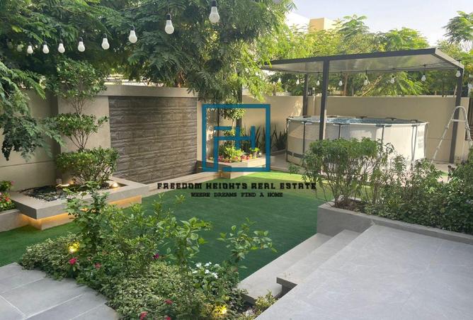 94017858 - Property Main Image