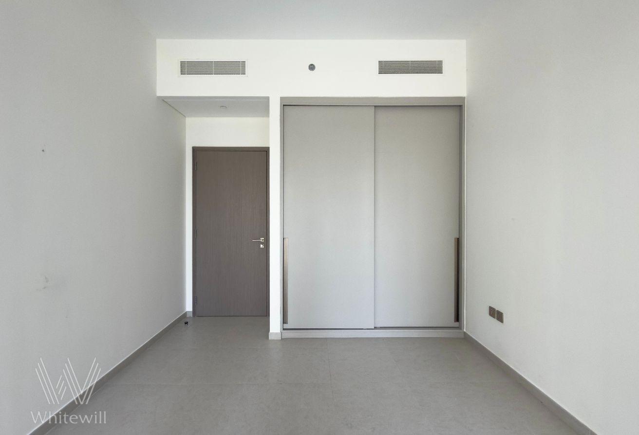 Downtown Living | Boulevard View | Unfurnished photo 8