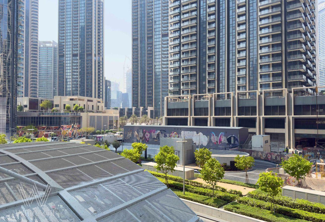 Downtown Living | Boulevard View | Unfurnished photo 12