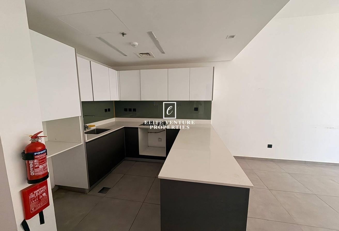 MODERN LAYOUT | PRIME LOCATION | SPACIOUS photo 6