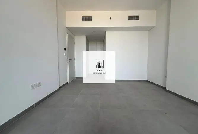 128811372 - Property Image 3