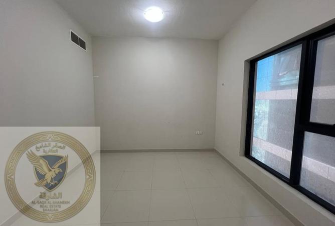 102820674 - Property Image 3