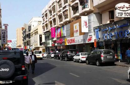 عمارة بالكامل - 8 غرف نوم - 8 حمامات للبيع في السوق الكبير - بر دبي - دبي