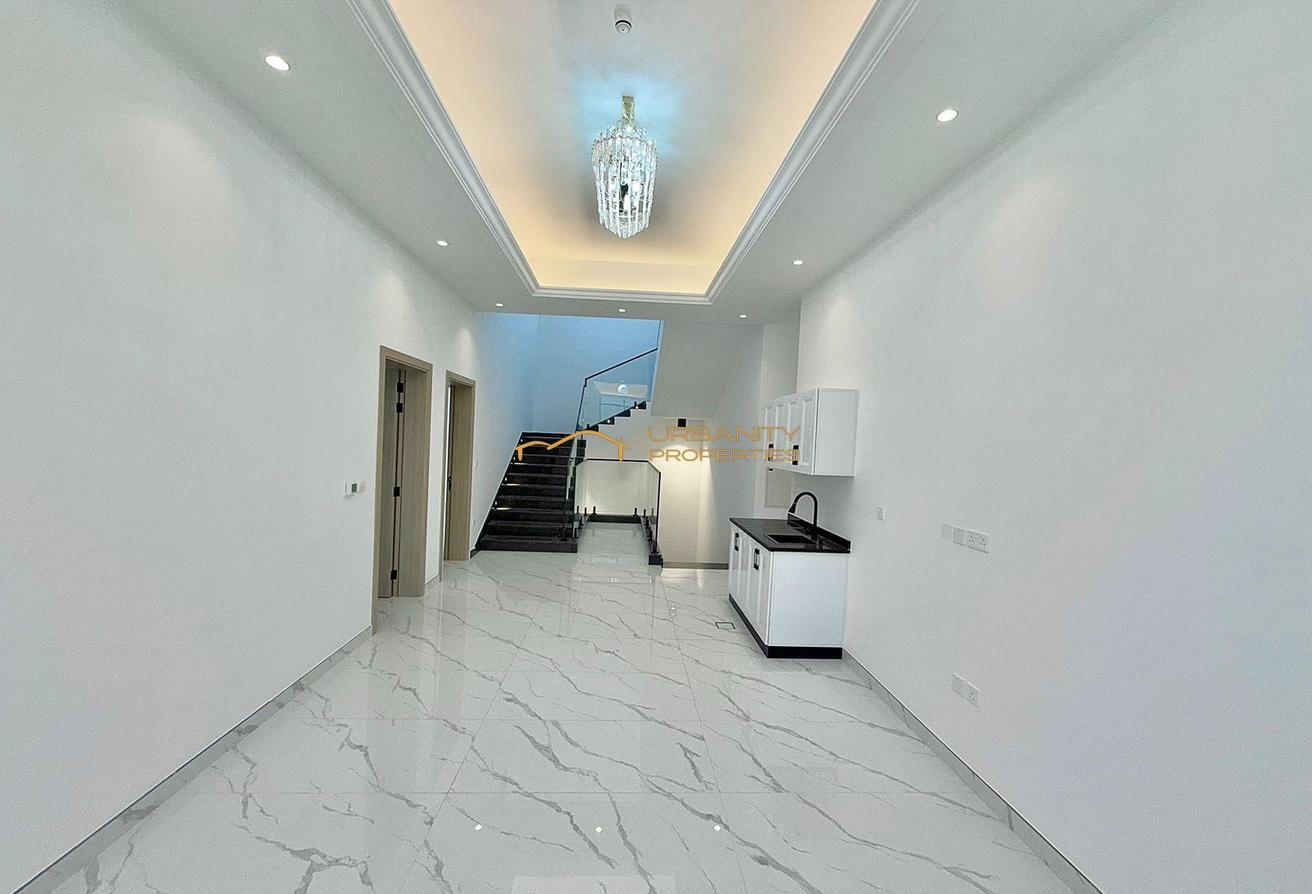 6BR Villa + Maid | Ready To Move In | Jumeirah photo 11