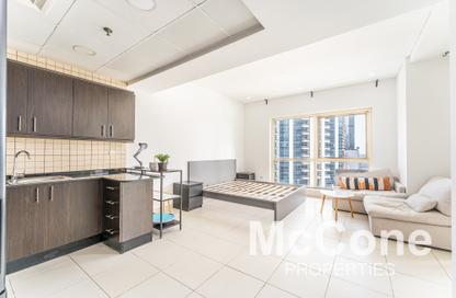 Apartment - Studio - 1 Bathroom for rent in The Royal Oceanic - Dubai Marina - Dubai