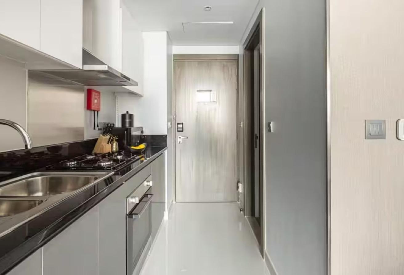Fully Furnished l Vacant l Canal View photo 4