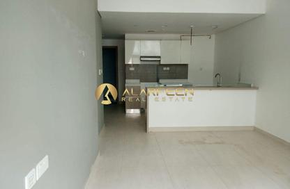 Apartment - 1 Bedroom - 2 Bathrooms for rent in La Perla Blanca - District 15 - Jumeirah Village Circle - Dubai