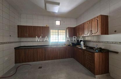 Villa - 4 - 4 for rent in Jumeirah 1 Villas - Jumeirah 1 - Jumeirah - Dubai