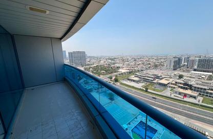 Apartment - 3 - 3 for rent in Sahara Tower - Sheikh Zayed Road - Dubai