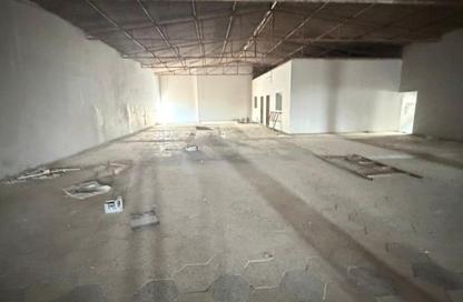 Warehouse - Studio - 1 Bathroom for rent in Umm Al Thuoob - Umm Al Quwain