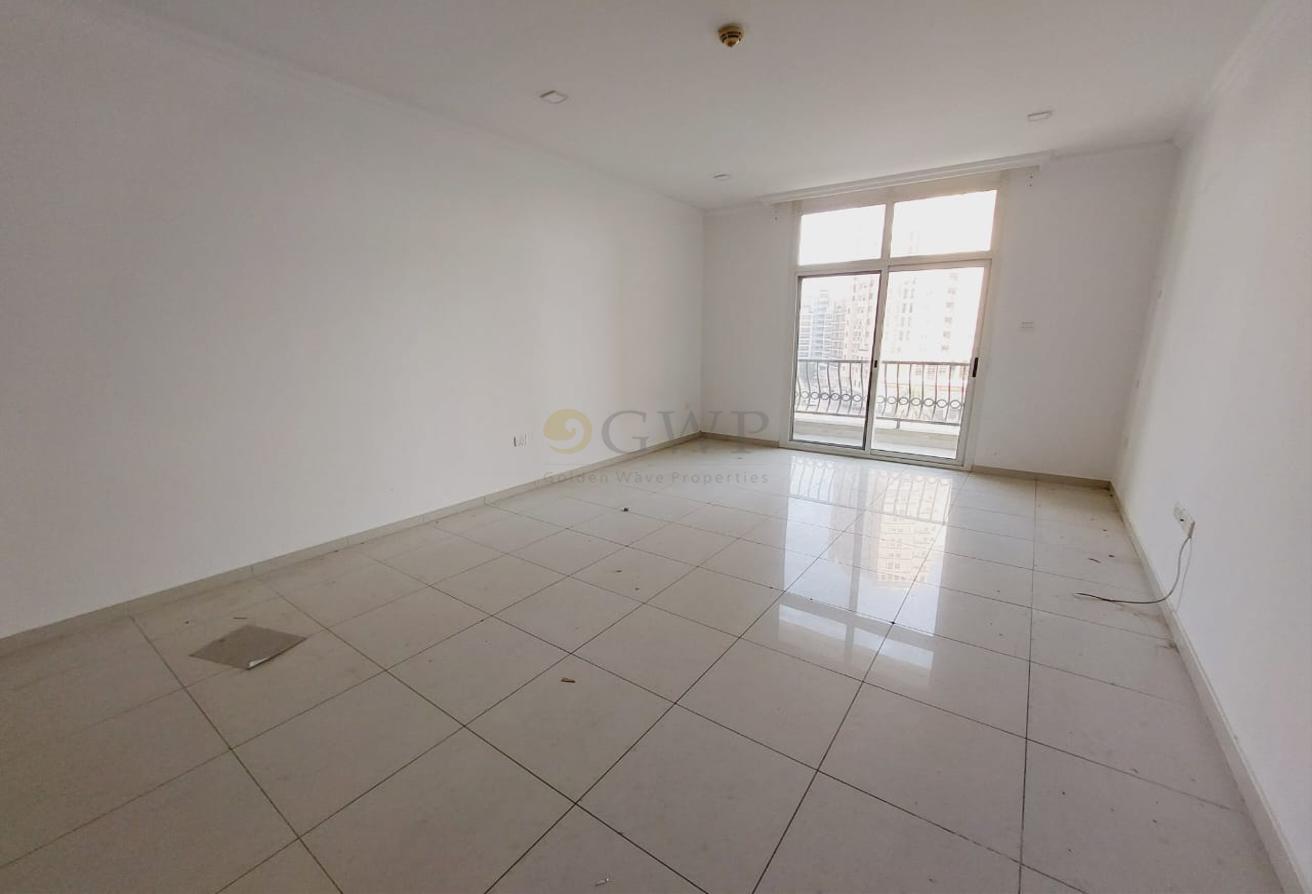 Free Chiller | Bright | Balcony | Parking photo 9