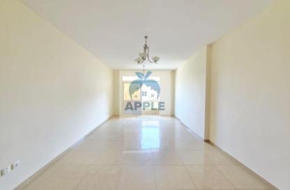 Apartment - 3 Bedrooms - 3 Bathrooms for rent in Muwaileh Commercial - Sharjah