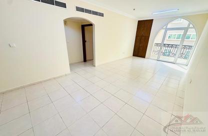 Apartment - 1 Bedroom - 2 Bathrooms for rent in Muwaileh 3 Building - Muwaileh - Sharjah