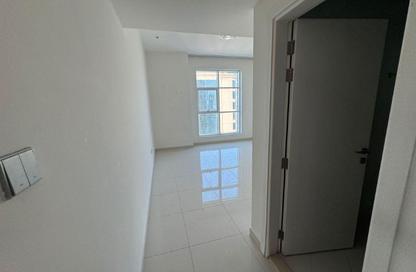 Apartment - 2 Bedrooms - 3 Bathrooms for rent in Al Khan Corniche - Al Khan - Sharjah