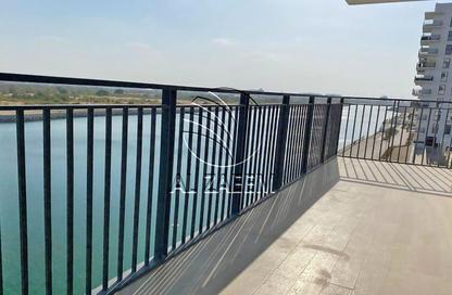 Apartment - 3 Bedrooms - 3 Bathrooms for rent in Waters Edge - Yas Island - Abu Dhabi