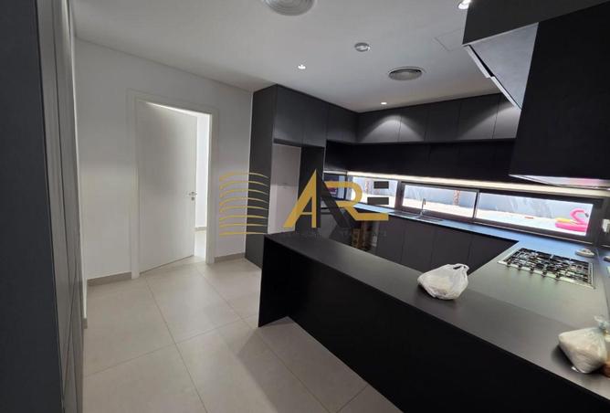 145086253 - Property Image 3