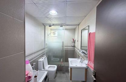 Apartment - 3 Bedrooms - 3 Bathrooms for sale in New Al Taawun Road - Al Taawun - Sharjah