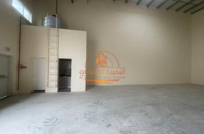 Warehouse - Studio - 1 Bathroom for rent in Umm Dir - Umm Al Quwain