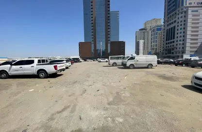 أرض - استوديو للايجار في فندق رويال جراند سويت - النهدة - الشارقة