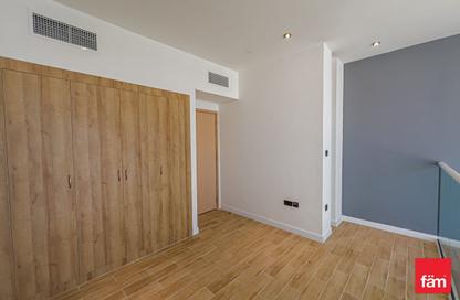 Townhouse - 1 - 2 for rent in Rukan 3 - Rukan - Dubai