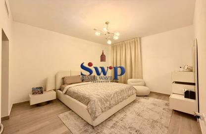 Apartment - 2 Bedrooms - 3 Bathrooms for sale in Waters Edge - Yas Island - Abu Dhabi