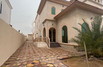 Villa - 4 Bedrooms - 7 Bathrooms for rent in Hoshi 1 - Hoshi - Al Badie - Sharjah