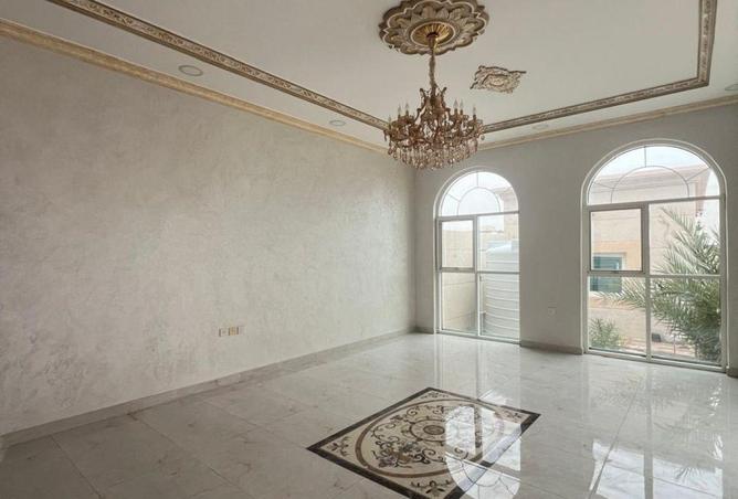 73840566 - Property Image 2