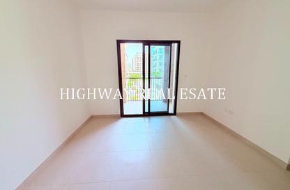 Apartment - 3 - 4 for rent in Jawaher Residences - Maryam Island - Al Khan - Sharjah