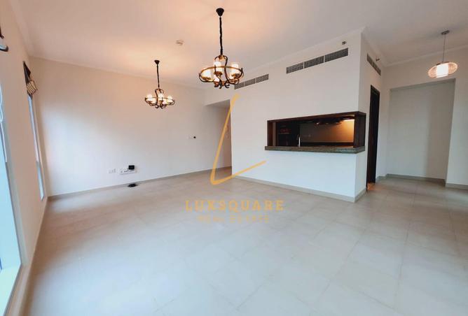 106403561 - Property Image 2