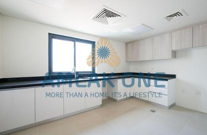 Villa - 4 Bedrooms - 7 Bathrooms for sale in Fay Alreeman - Al Shamkha - Abu Dhabi