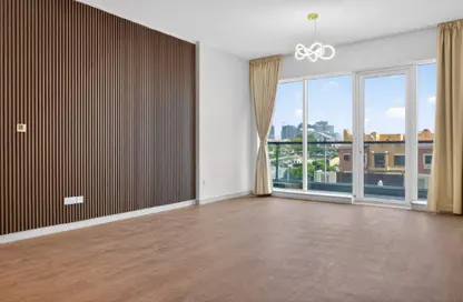 Apartment - 2 Bedrooms - 3 Bathrooms for rent in Golf Tower - Dubai Sports City - Dubai